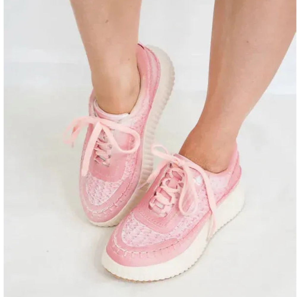 TRENDY MIIM DOLEA SNEAKERS IN HOT PINK Size 7